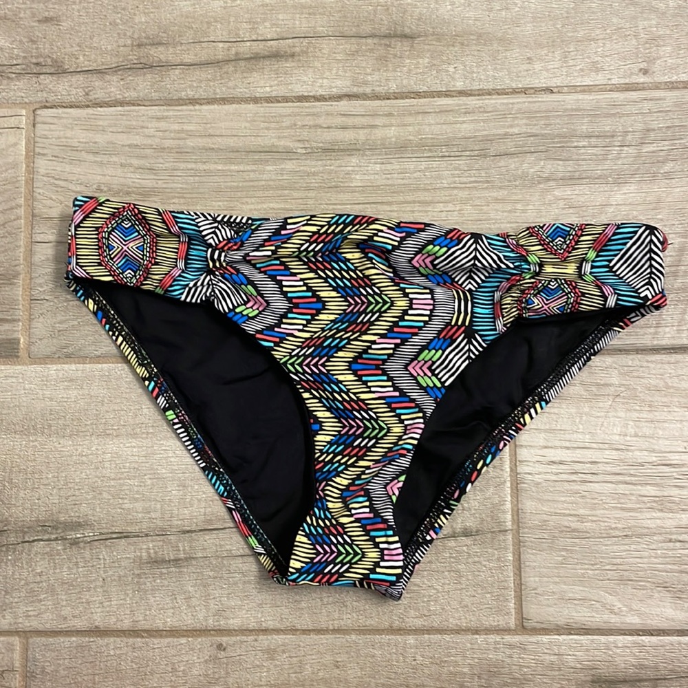 L Space Size Small Full Cut bikini bottoms